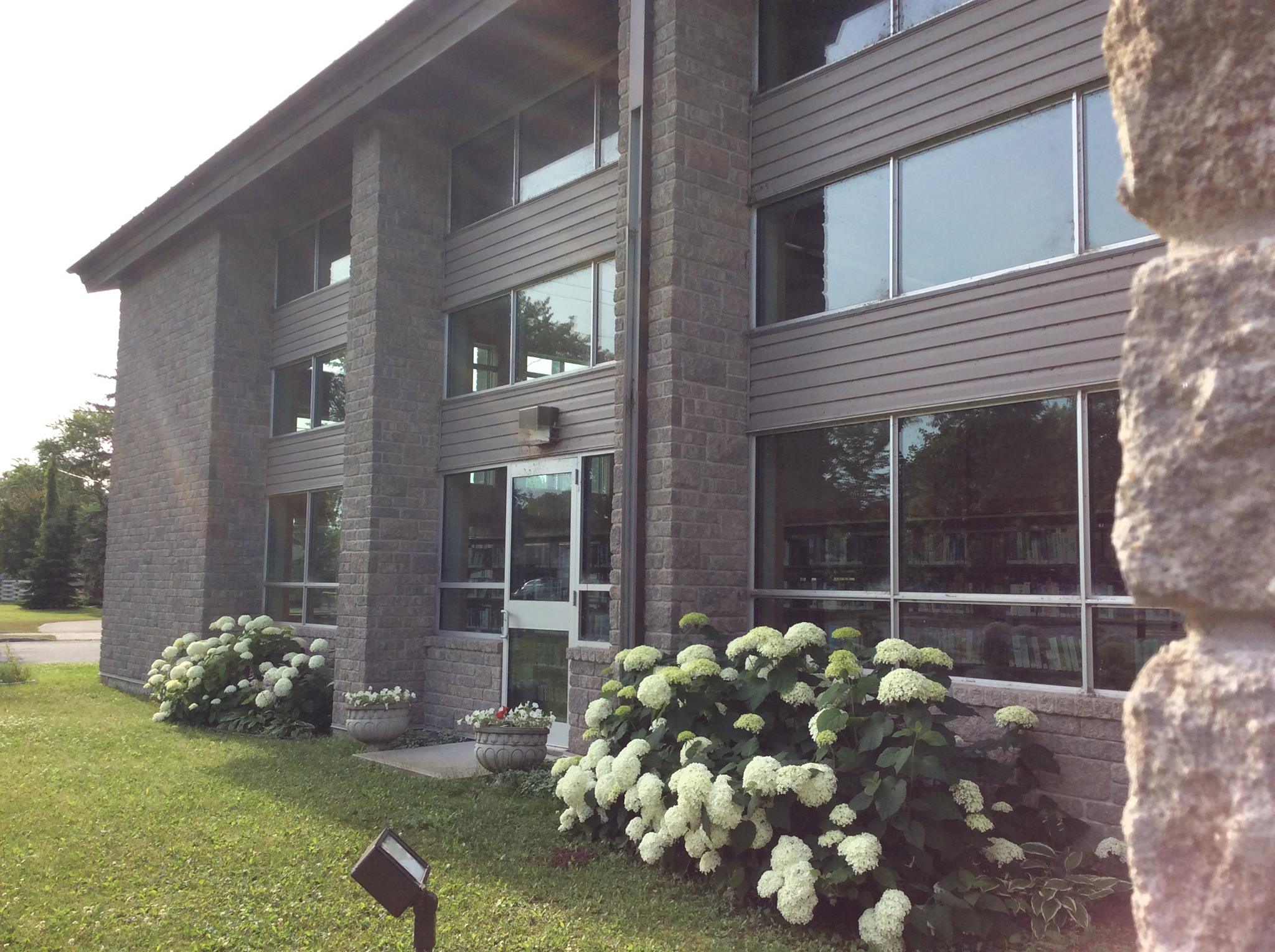 Fort Frances Public Library Technology Centre Sunset Country, Ontario